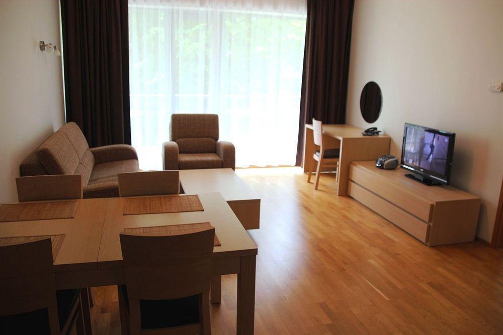 Seedri Residence Parnawa Zewnętrze zdjęcie