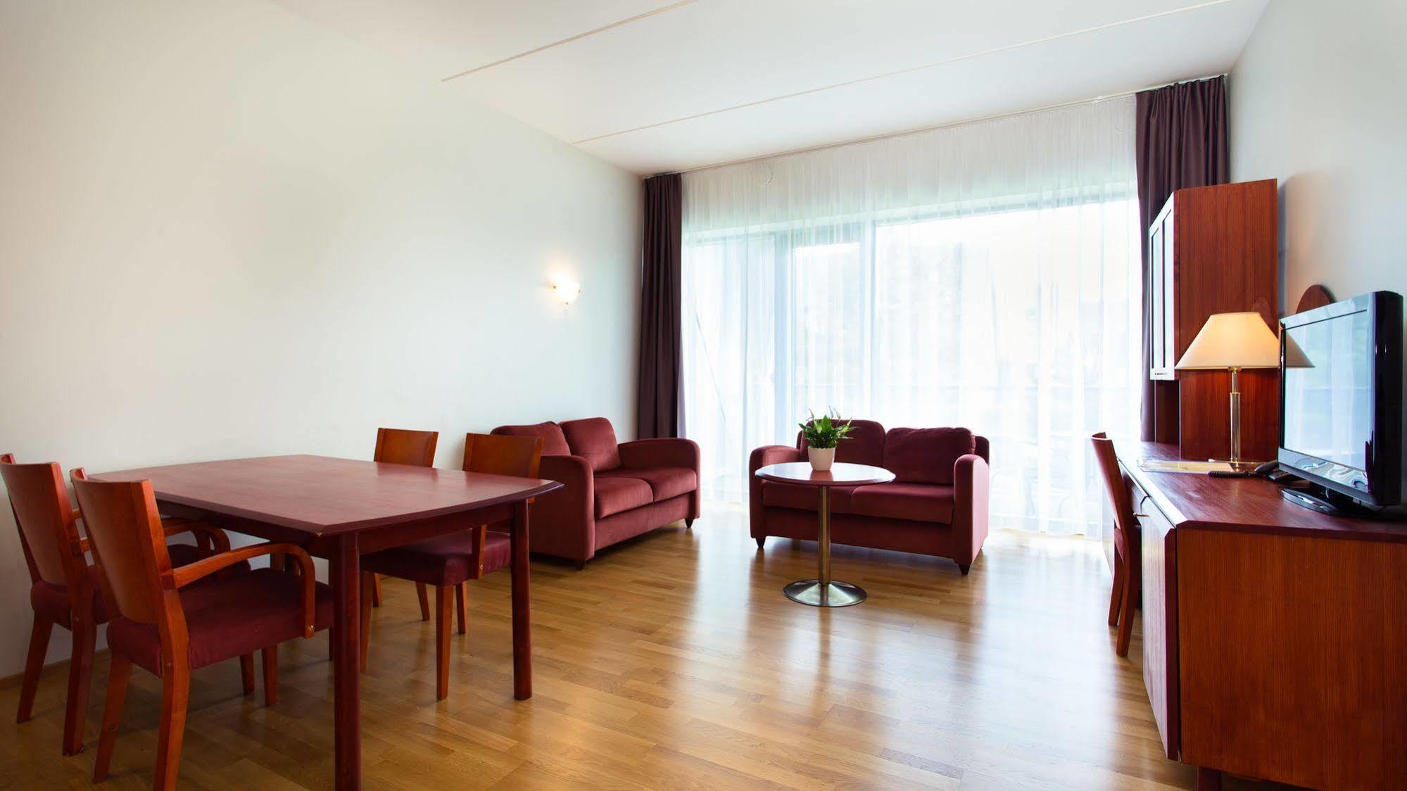Seedri Residence Parnawa Zewnętrze zdjęcie